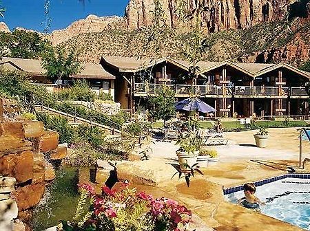 Desert Pearl Inn 斯普林代尔 外观 照片