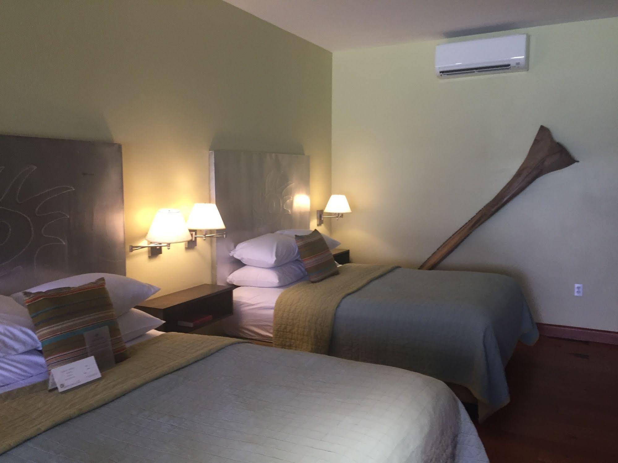 Desert Pearl Inn 斯普林代尔 外观 照片